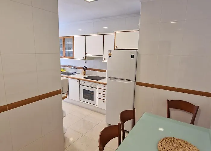 Parque Begona - Amplio Piso Centrico - Vut-4528-as * גיחון