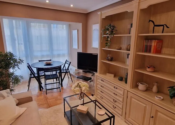 Parque Begona - Amplio Piso Centrico - Vut-4528-as * גיחון